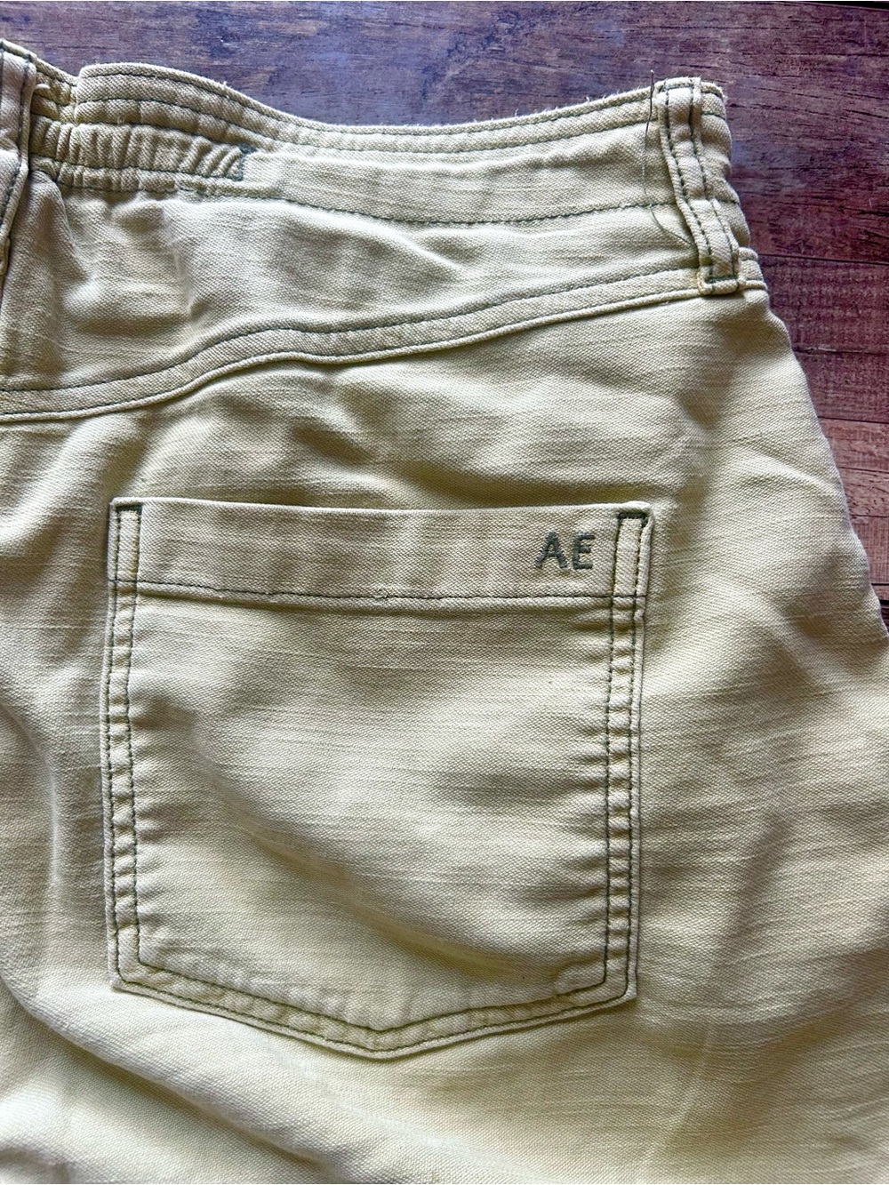 American Eagle Khaki Pleated Front Shorts Cuffed High Waisted Women's Size 10